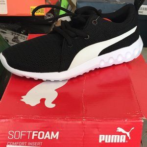 Puma black and white "2C"